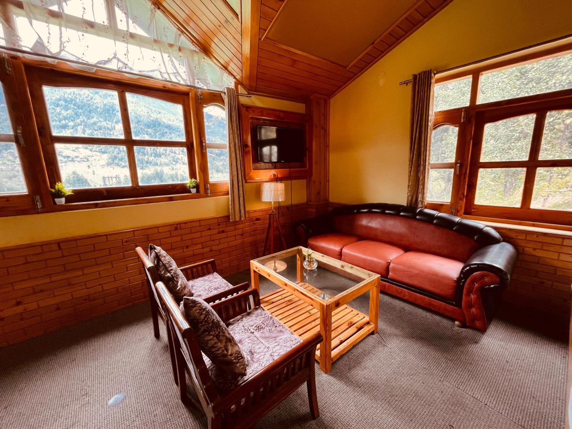 Hotel Hollywood Vibes #Riverview #Premium Rooms #Prime Location #Most Awarded #Parking #Top Rated #Open Terrace #Lawn #Best Selling Hotel In Manali Экстерьер фото