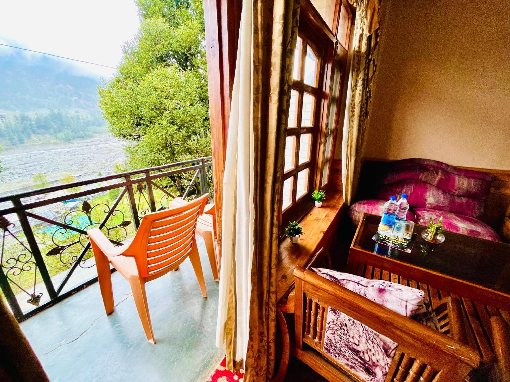 Hotel Hollywood Vibes #Riverview #Premium Rooms #Prime Location #Most Awarded #Parking #Top Rated #Open Terrace #Lawn #Best Selling Hotel In Manali Экстерьер фото