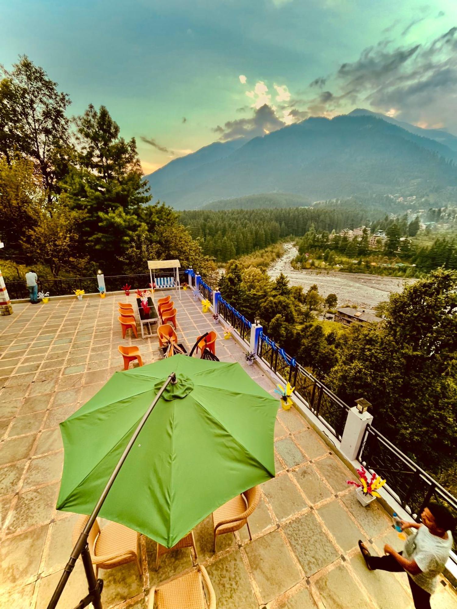 Hotel Hollywood Vibes #Riverview #Premium Rooms #Prime Location #Most Awarded #Parking #Top Rated #Open Terrace #Lawn #Best Selling Hotel In Manali Экстерьер фото