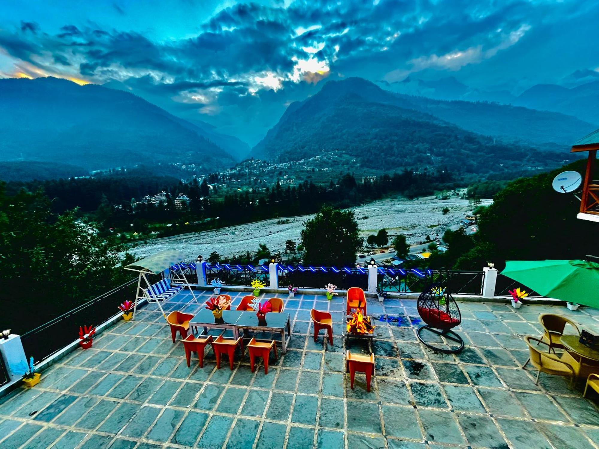 Hotel Hollywood Vibes #Riverview #Premium Rooms #Prime Location #Most Awarded #Parking #Top Rated #Open Terrace #Lawn #Best Selling Hotel In Manali Экстерьер фото