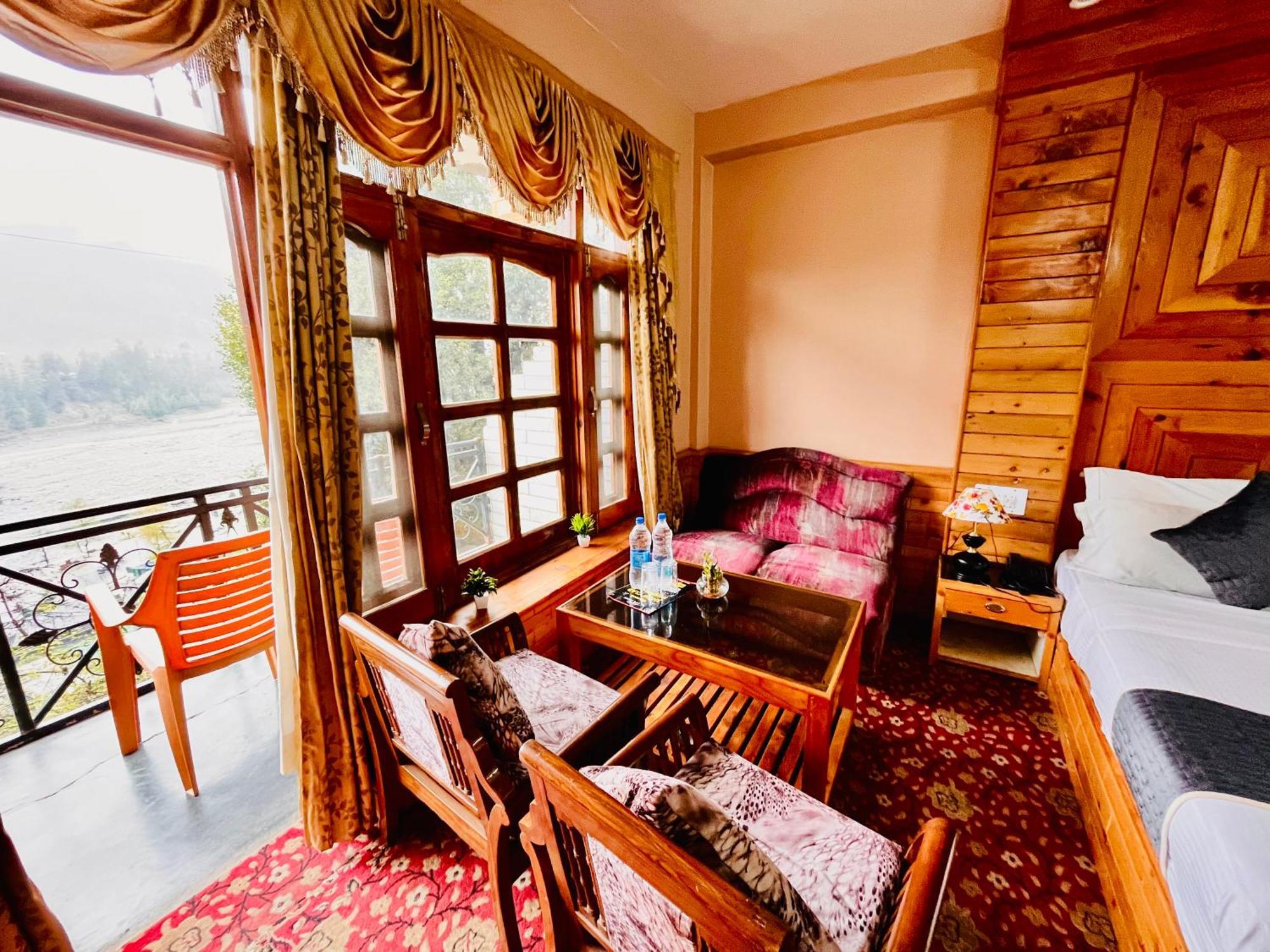Hotel Hollywood Vibes #Riverview #Premium Rooms #Prime Location #Most Awarded #Parking #Top Rated #Open Terrace #Lawn #Best Selling Hotel In Manali Экстерьер фото